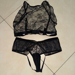 Victoria’s Secret set